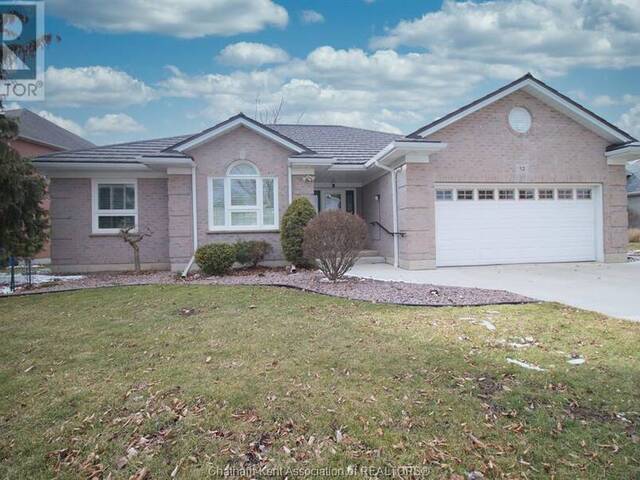 12 Paxton DRIVE Chatham Ontario, N7L 5L9 - 4 Bedrooms Home For Sale