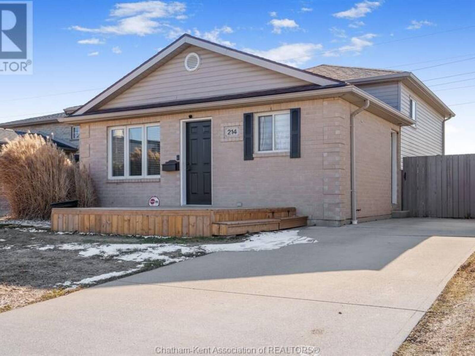 214 Bristol DRIVE, Chatham, Ontario N7M 6K9