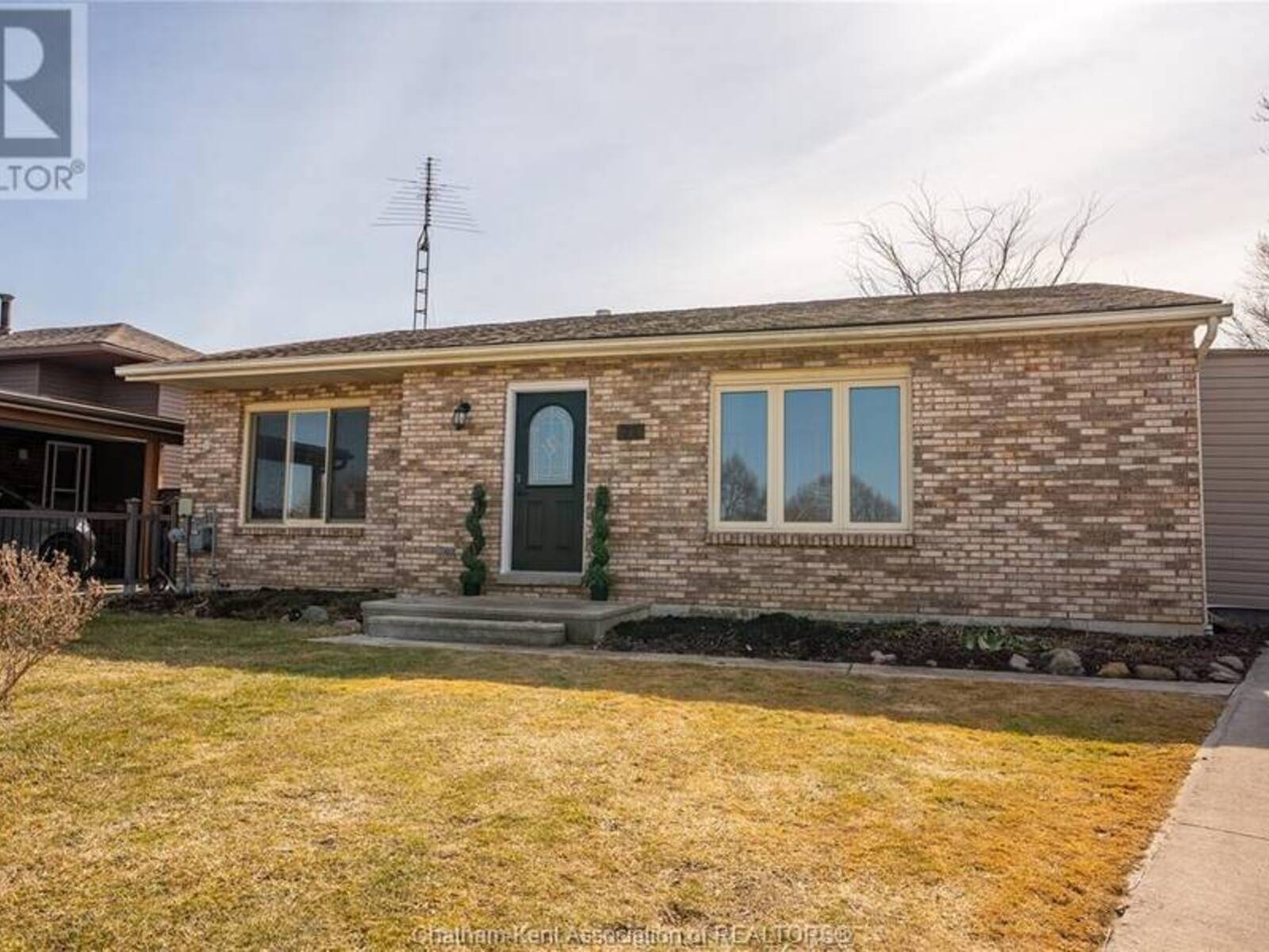 72 Randolf CRESCENT, Chatham, Ontario N7M 5Y1