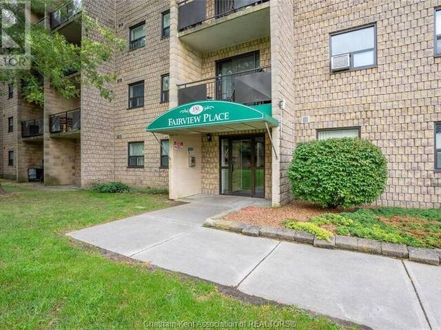 130 Park AVENUE East Unit# 401 Chatham Ontario, N7M 7V6 - 2 Bedrooms Condo For Sale