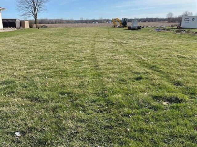 7005 Dufferin AVENUE Wallaceburg Ontario, N8A 4N3 - Vacant Land For Sale