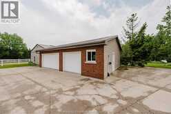 22678 JOHNSTON LINE | West Elgin Ontario | Slide Image Thirty-one