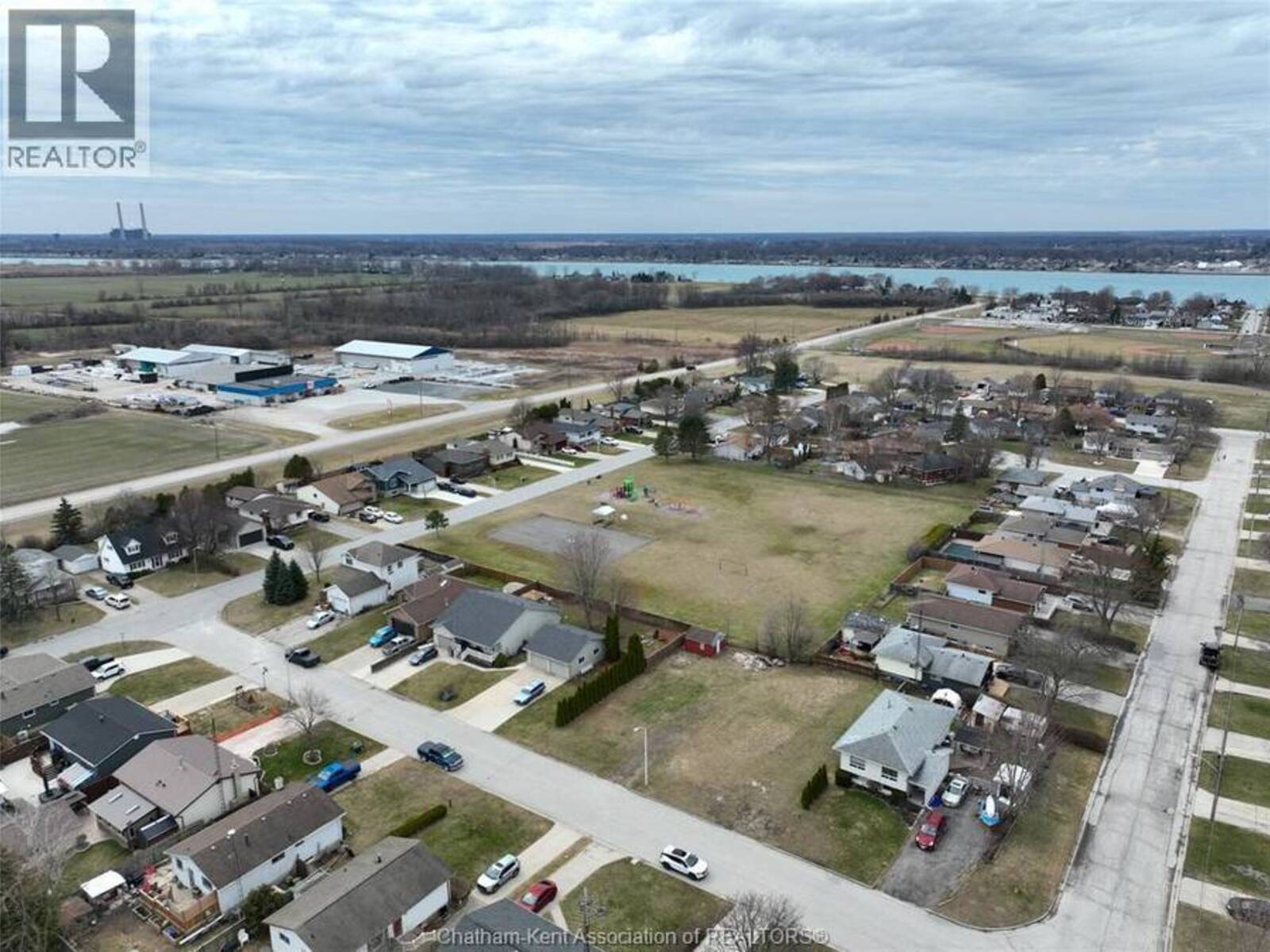 1583 COUNCILLORS STREET, Sarnia, Ontario N0N 1H0