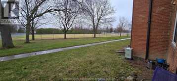 1-65 Baldoon ROAD | Chatham Ontario | Slide Image Four