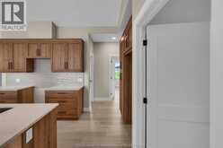 575 KEIL TRAIL North | Chatham Ontario | Slide Image Nineteen