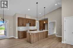 575 KEIL TRAIL North | Chatham Ontario | Slide Image Nine