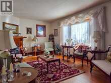 465 Victoria AVENUE | Chatham Ontario | Slide Image Thirteen