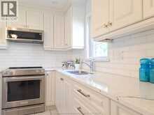 465 Victoria AVENUE | Chatham Ontario | Slide Image Sixteen