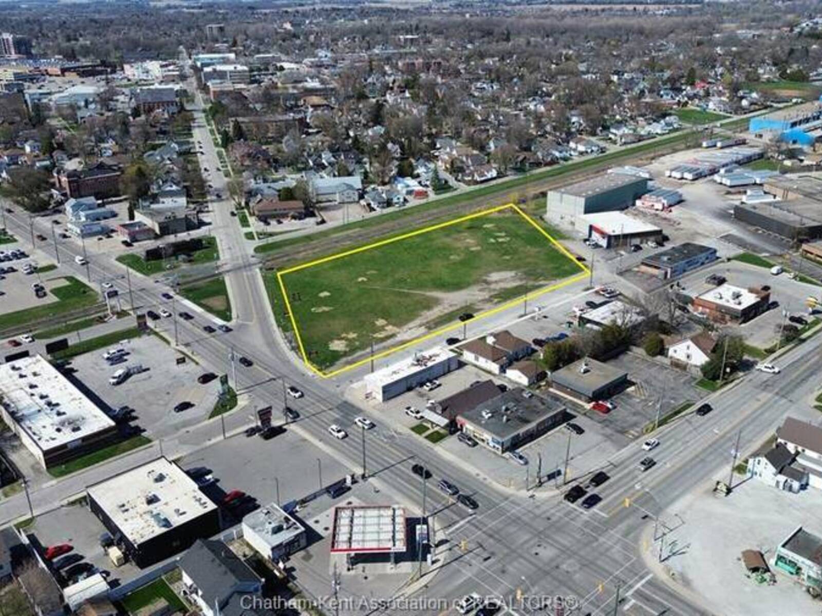 277 WILLIAM STREET South, Chatham, Ontario N7M 4T3