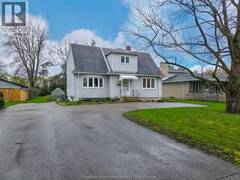 426 Victoria AVENUE Chatham Ontario, N7L 3B3