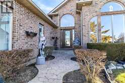 136 Mousseau CRESCENT | Lakeshore Ontario | Slide Image Five