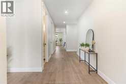 96 BLOOMINGTON WAY | Chatham Ontario | Slide Image Nine