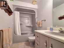 21 Earl DRIVE | Chatham Ontario | Slide Image Thirty-one