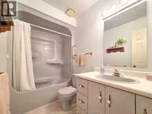 21 Earl DRIVE | Chatham Ontario | Slide Image Thirty