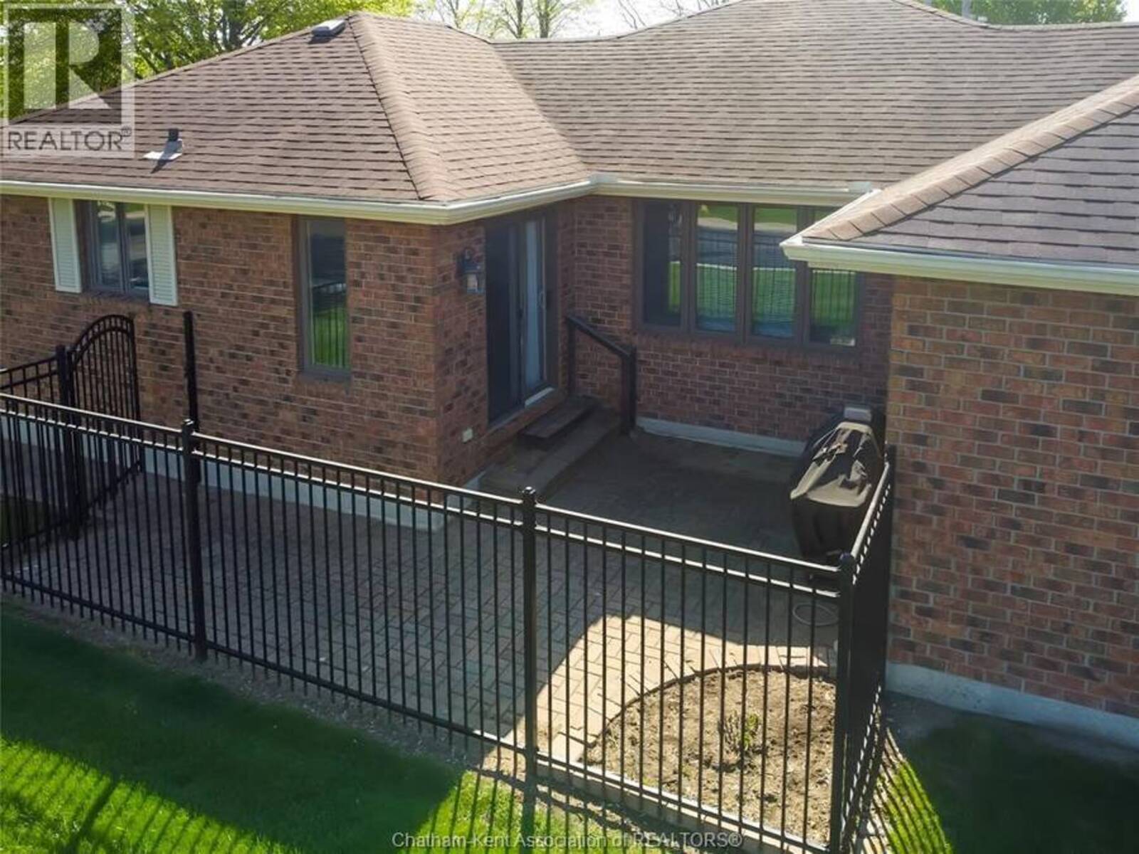 21 Earl DRIVE, Chatham, Ontario N7M 6E6