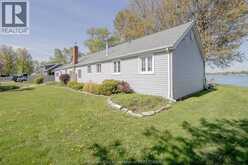 3057 ST.CLAIR PARKWAY | St. Clair Ontario | Slide Image Thirty-six