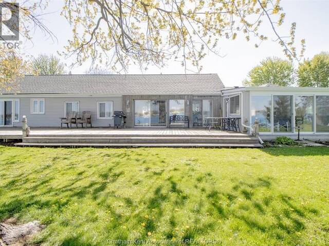 3057 ST.CLAIR PARKWAY St. Clair Ontario, N0P 2H0 - 3 Bedrooms Waterfront Home For sale