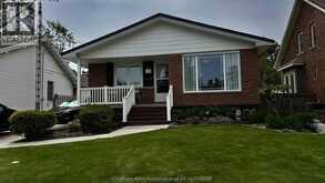 94 Stanley AVENUE | Chatham Ontario | Slide Image Two