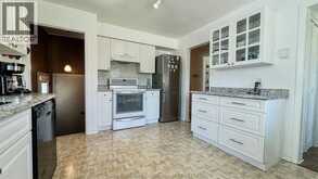 94 Stanley AVENUE | Chatham Ontario | Slide Image Six