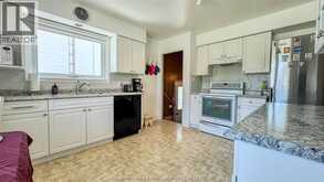 94 Stanley AVENUE | Chatham Ontario | Slide Image Seven