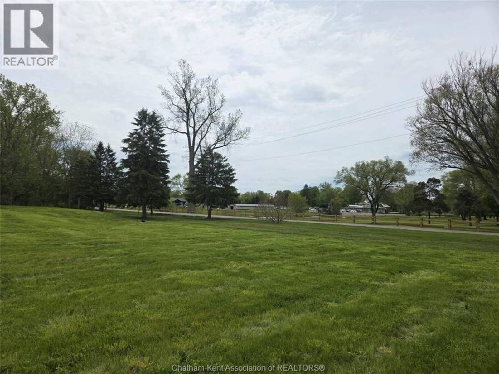 50 INDIAN CREEK ROAD West, Chatham, Ontario N7M 2E1