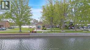 3 HINGLE POINT LINE | Chatham-Kent Ontario | Slide Image Four