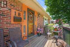 18 WOODLAND AVENUE | Chatham Ontario | Slide Image Six