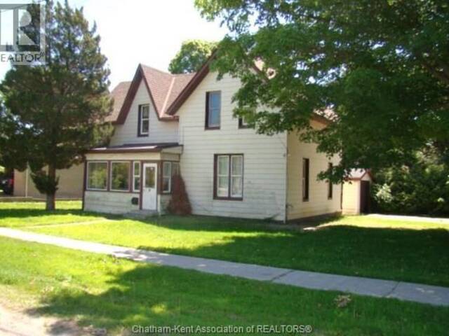 125 MAIN STREET East Chatham-Kent Ontario, N0P 2C0 - 5 Bedrooms Home For Sale