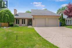 74 UNIVERSITY DRIVE | Chatham Ontario | Slide Image Two