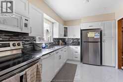 1402 Elsmere AVENUE | Windsor Ontario | Slide Image Sixteen