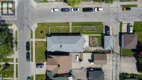1402 Elsmere AVENUE | Windsor Ontario | Slide Image Six