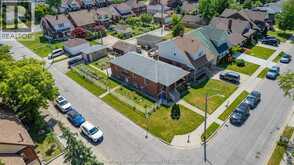 1402 Elsmere AVENUE | Windsor Ontario | Slide Image Eight