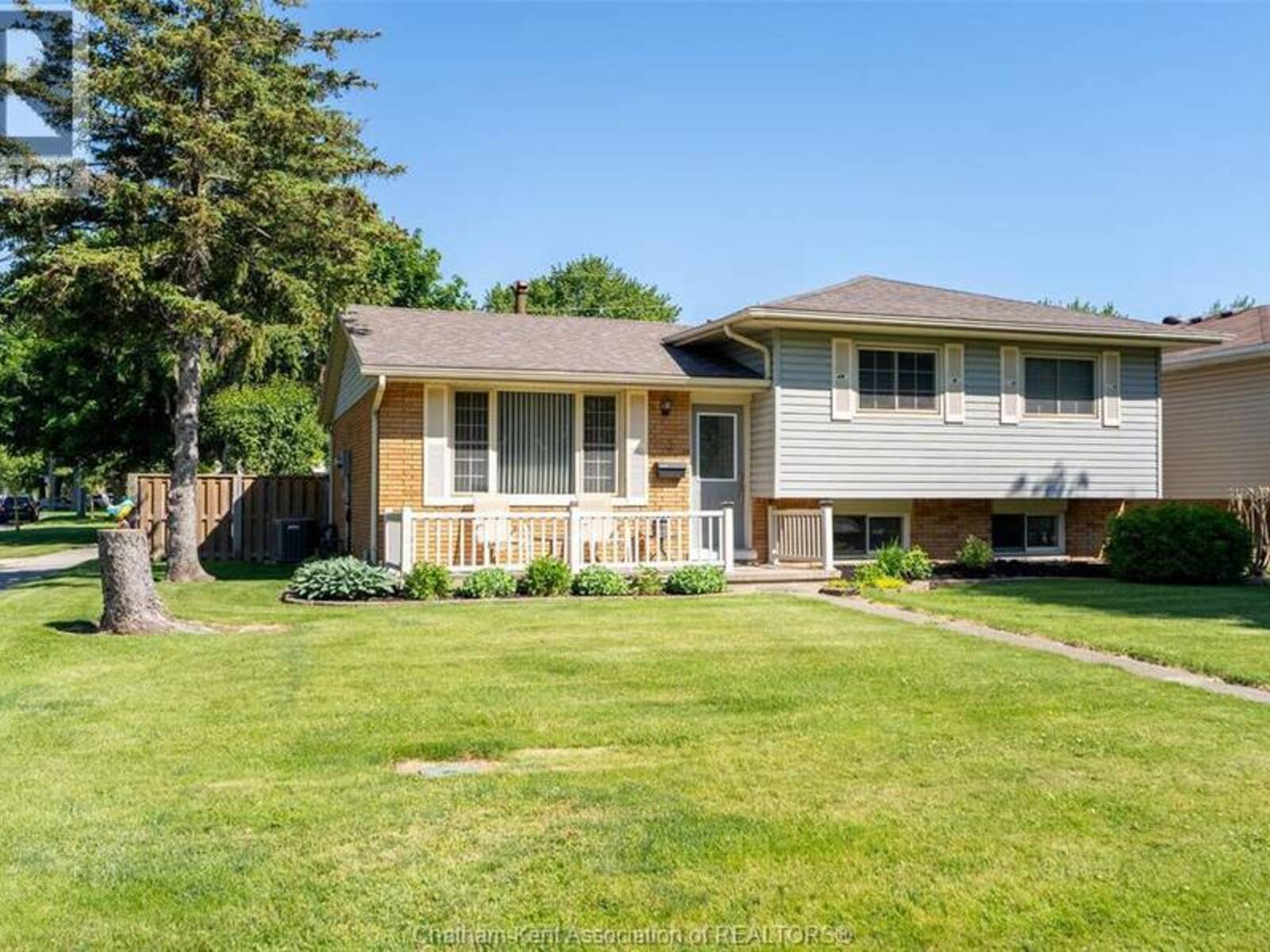 3 GOLDMERE DRIVE, Chatham, Ontario N7M 5R3