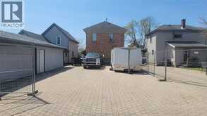 257 ST. CLAIR STREET | Chatham Ontario | Slide Image Twenty-one