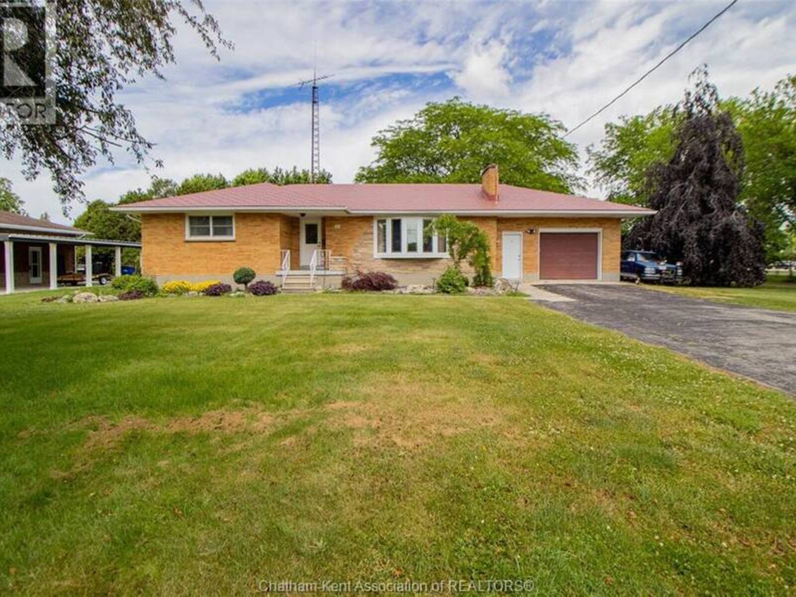 523 Indian Creek ROAD West, Chatham, Ontario N7M 5J5