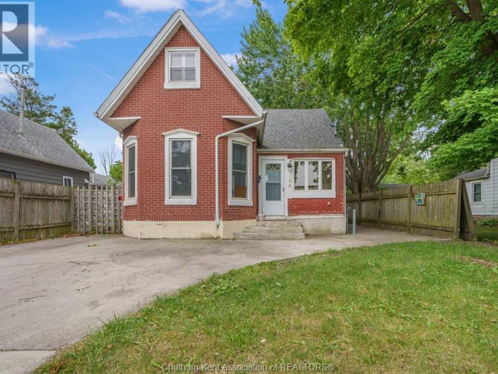 194 Murray STREET, Chatham, Ontario N7M 3L3