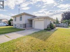 8 Regal PLACE Chatham Ontario, N7M 5P5