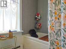 615 Lacroix STREET | Chatham Ontario | Slide Image Thirty-one