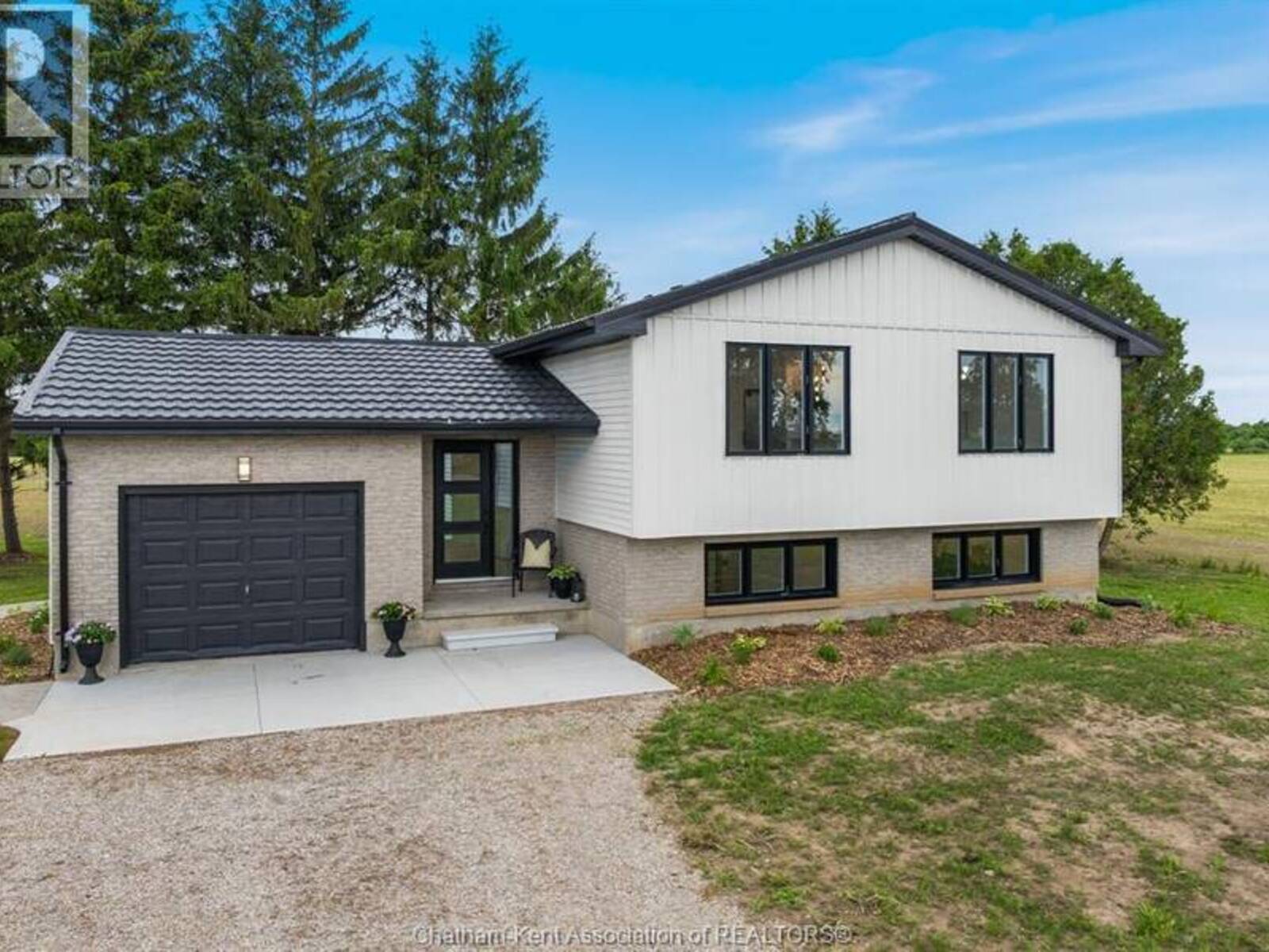 5385 Carriage ROAD, Strathroy-Caradoc, Ontario N0L 1E0