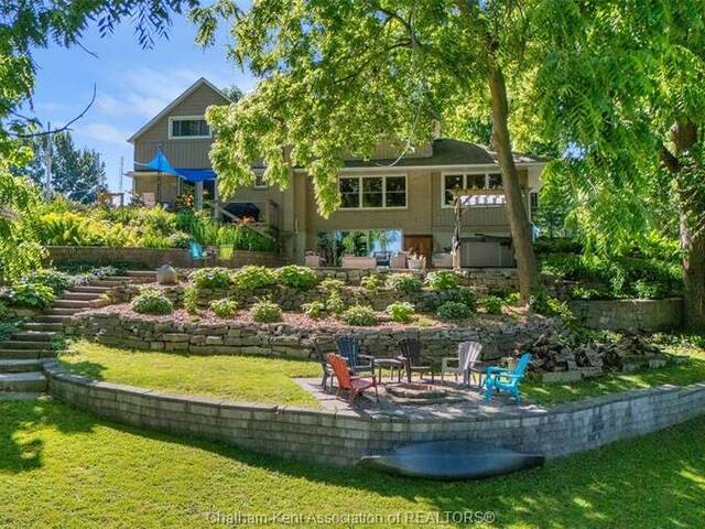 472 SYDENHAM STREET Chatham-Kent Ontario, N0P 1M0 - 4 Bedrooms Waterfront Home For sale