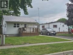 8-10 HENRY STREET Wallaceburg Ontario, N8A 1C3