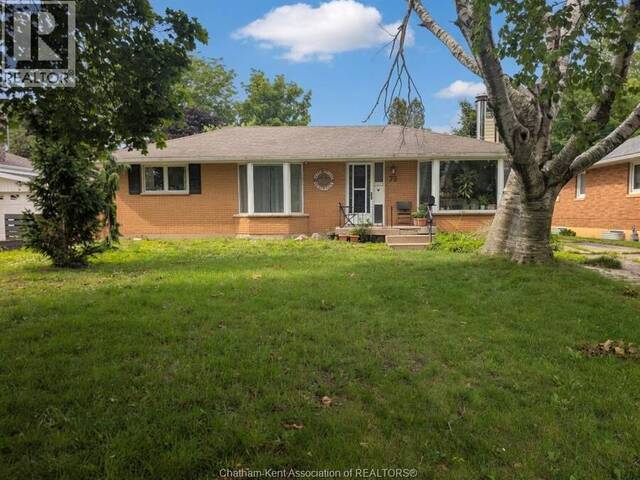 79 Dunvegan DRIVE Chatham Ontario, N7M 4Z9 - 6 Bedrooms Home For Sale