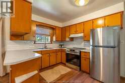 140 Gregory DRIVE East | Chatham Ontario | Slide Image Fifteen
