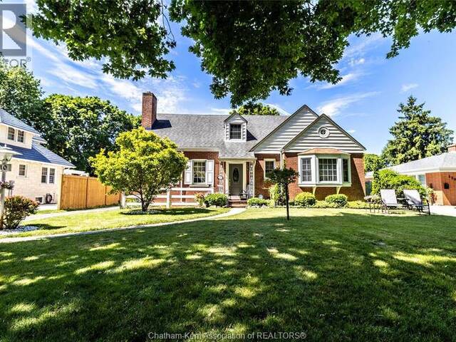 310 VICTORIA AVENUE Chatham Ontario, N7L 3A9 - 4 Bedrooms Home For Sale