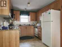 15 MONARCH DRIVE | Chatham Ontario | Slide Image Ten
