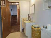 15 MONARCH DRIVE | Chatham Ontario | Slide Image Nine