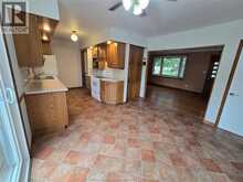 83 HOLLAND AVENUE | Chatham Ontario | Slide Image Twelve