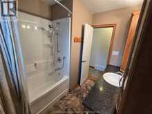 83 HOLLAND AVENUE | Chatham Ontario | Slide Image Eighteen