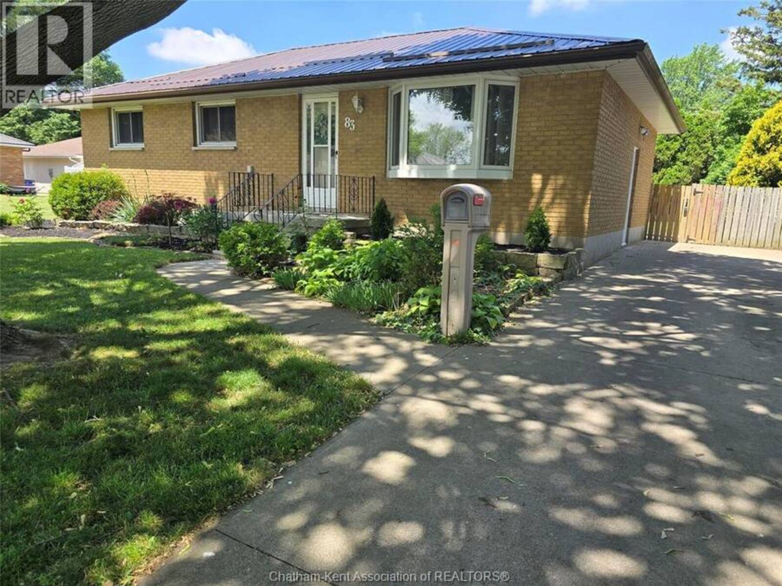 83 HOLLAND AVENUE, Chatham, Ontario N7M 2C8