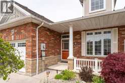 27 McIntosh AVENUE | Chatham Ontario | Slide Image Three